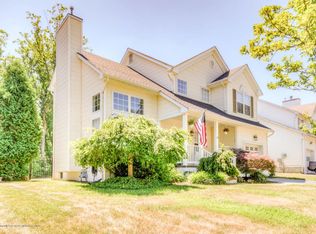 14 Angelica Ct, Matawan, NJ 07747