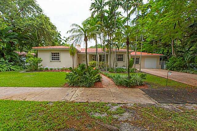 1st image of 2612 San Domingo St