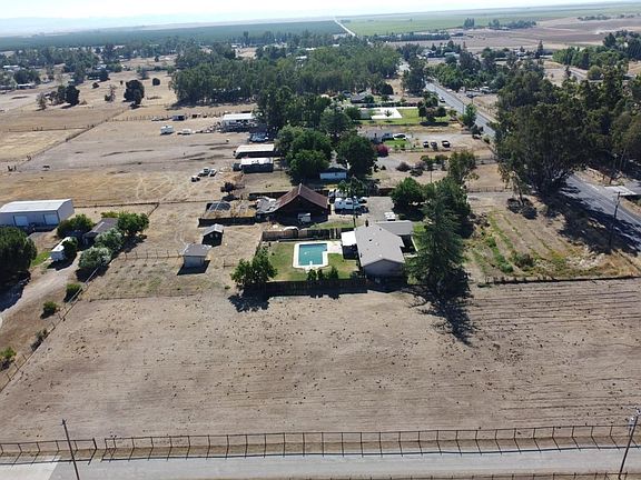 4th image of 21297 E Copperopolis Rd