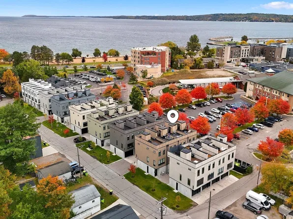 124 Gillis St #7, Traverse City, MI 49684