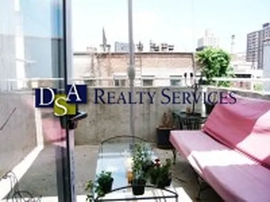 Rented by DSA Realty Midtown West | media 30