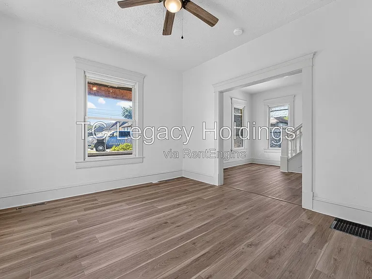 890 Traction St — Photo 15