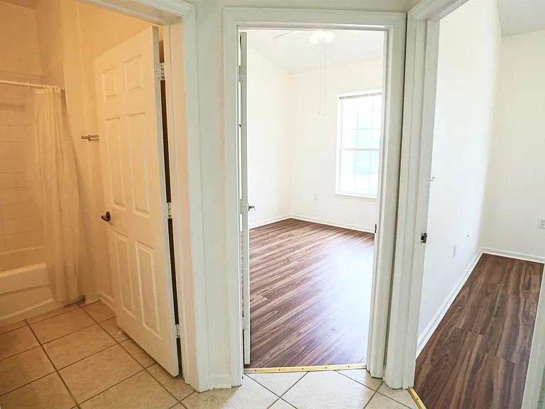 1603 Prestwick Pl — Photo 29