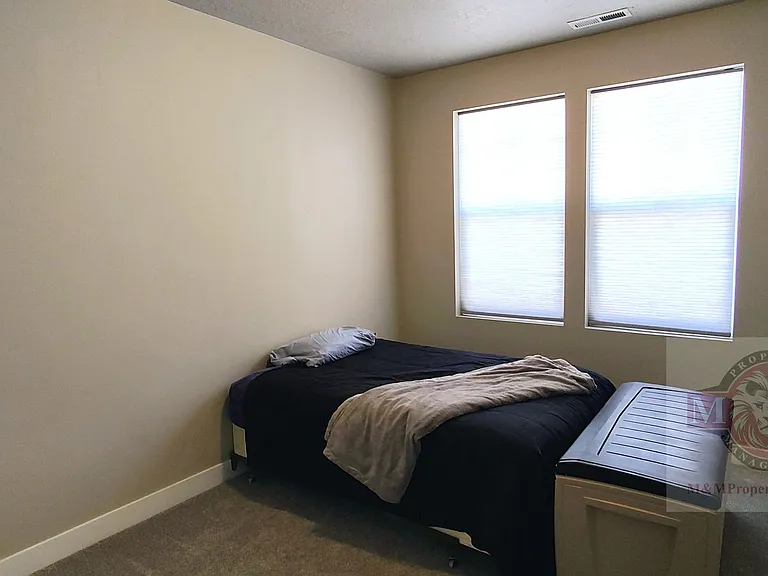 7887 S 5440 W — Photo 26
