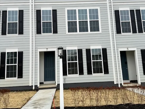 7 Snap Dragon Rd, Carlisle, PA