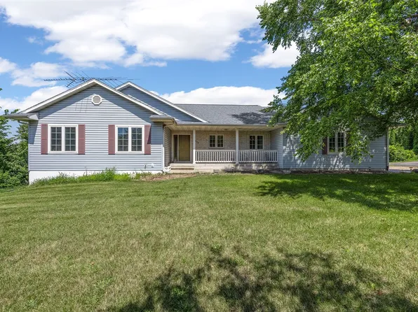 6808 Michael Rd, Palo, IA 52324