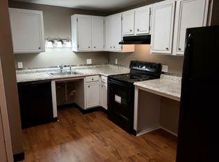 8 Kellar Rd APT 102, Central Square, NY 13036