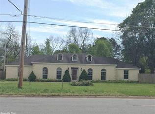 910 E Fordyce St, England, AR 72046