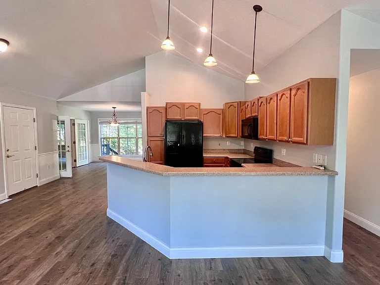 39 Leaf Cir — Photo 6