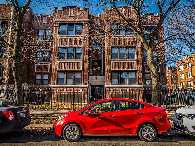 8000 S Drexel — Photo 13