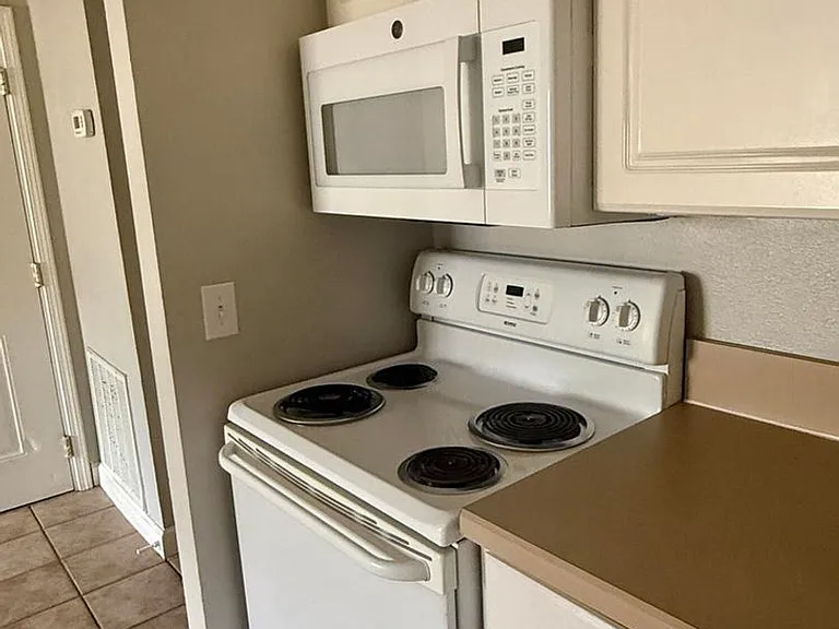 1800 Park Ave #103 — Photo 5
