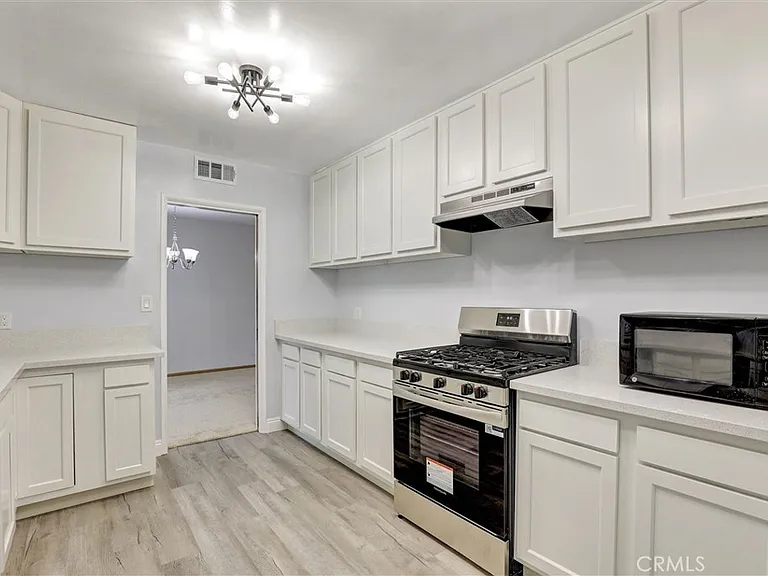 13002 Olympia Way — Photo 12