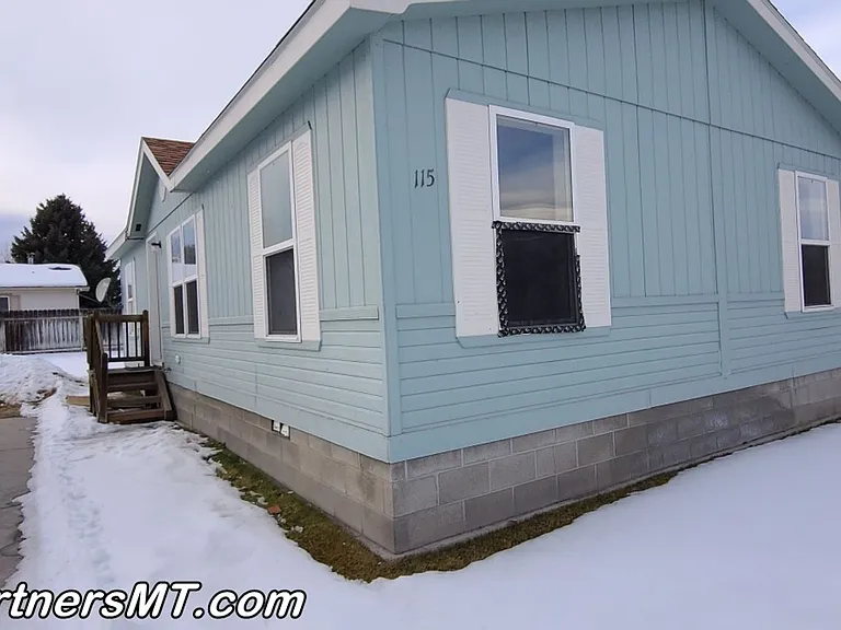 115 Sunlight Ave — Photo 2