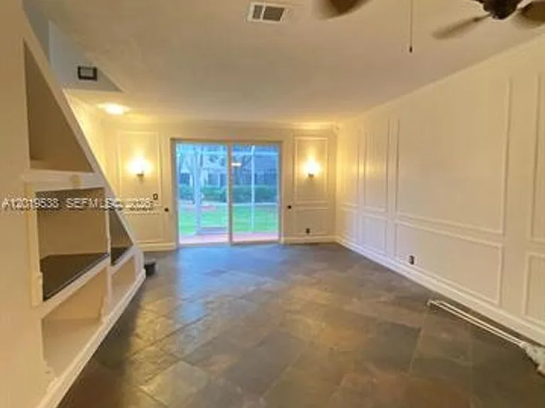 2041 Pompeii Ct #2014 — Photo 9