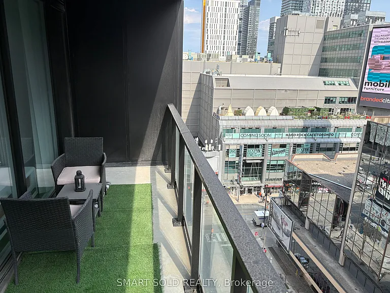 20 Edward St #904 — Photo 35