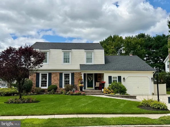 13 Juniper Rd, Sewell, NJ 08080