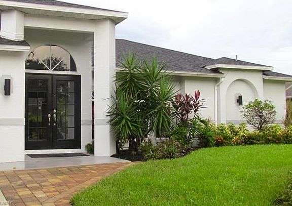 Front door entry with covered porch