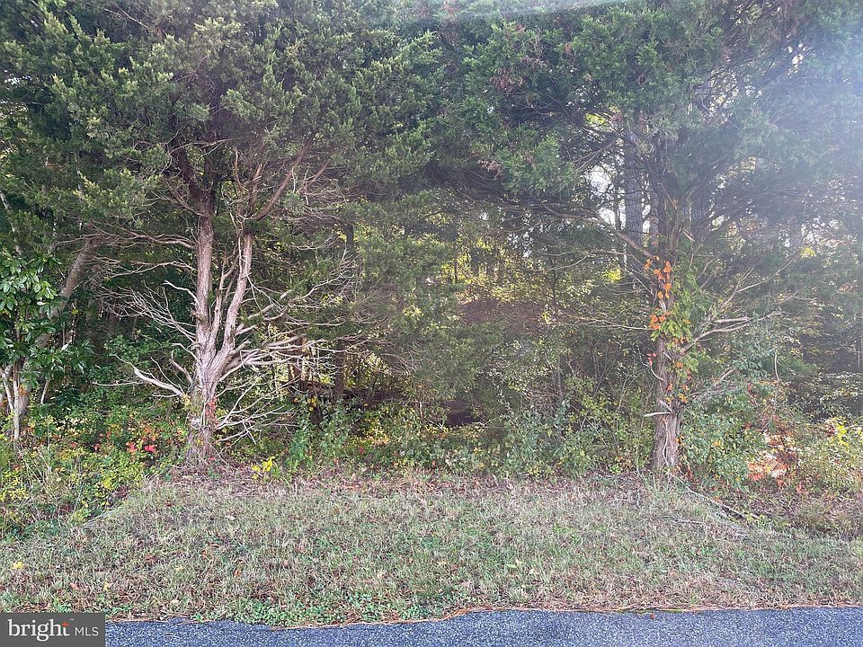 2nd image of Windy Hill Rd
