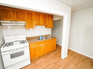 2037 N 8th St FLOOR 2, Philadelphia, PA 19122