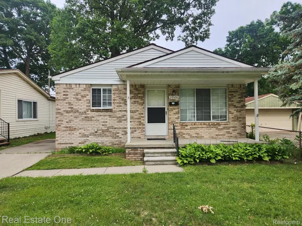 29328 Tawas St, Madison Heights, MI 48071