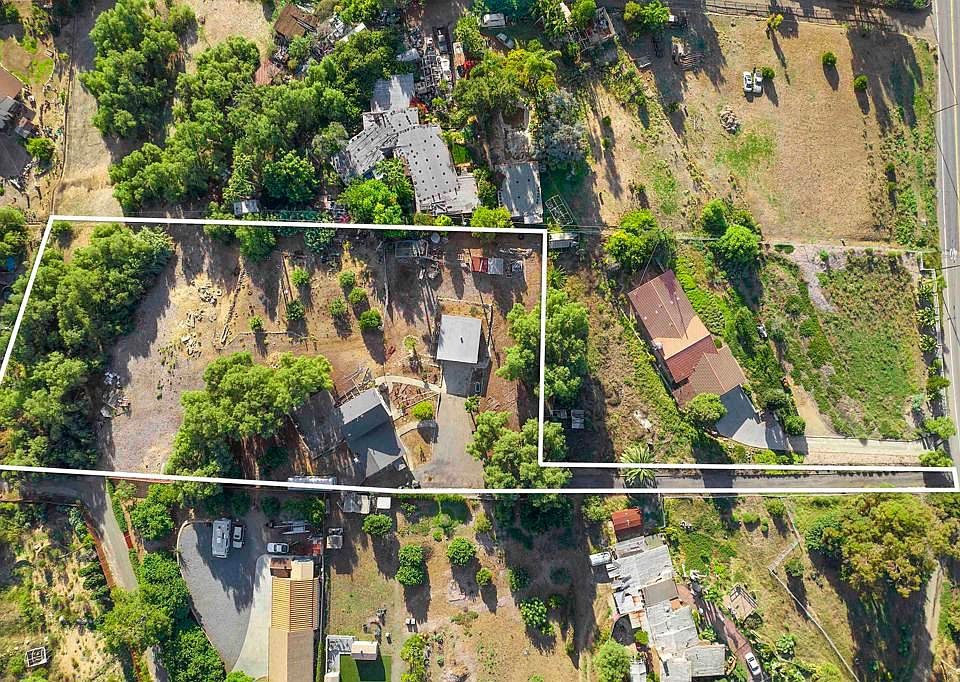 1st image of 1865 Monte Vista Dr