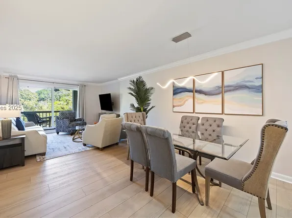 2 Lighthouse Ln APT 883, Hilton Head Island, SC 29928