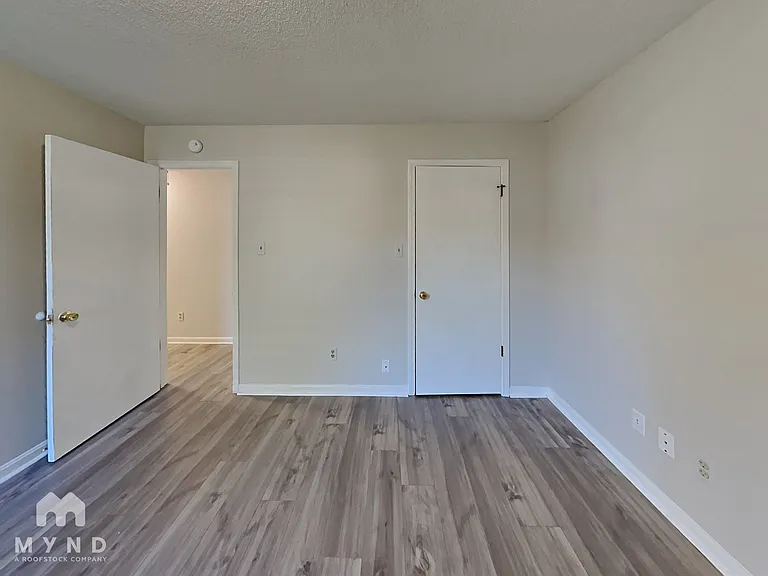 151 Wilson St — Photo 8