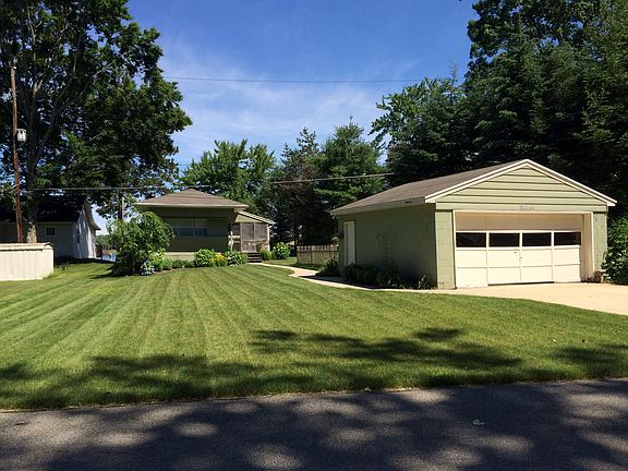 4th image of 16549 Lake Shore Dr