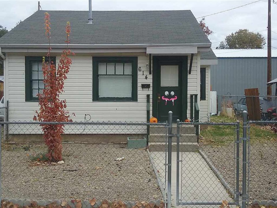 1st image of 614 E Park St