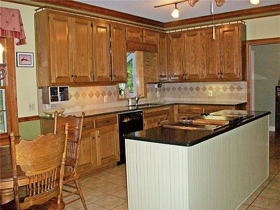 4th image of 535 Keeler Woods Dr