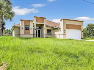2815 Nancy Dr, Lehigh Acres, FL 33971