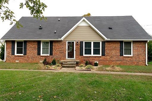 1st image of 444 Cunningham Ln
