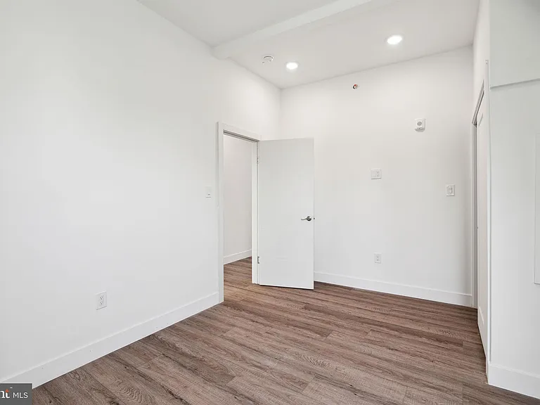 5164 Ridge Ave #3 — Photo 11