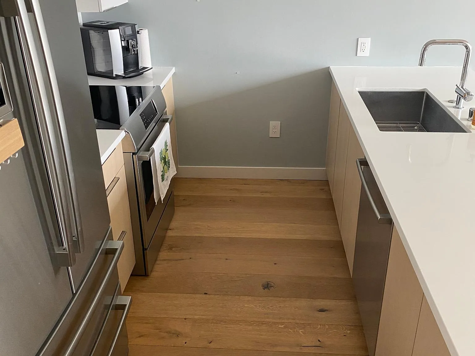 1001 Queen St — Photo 4