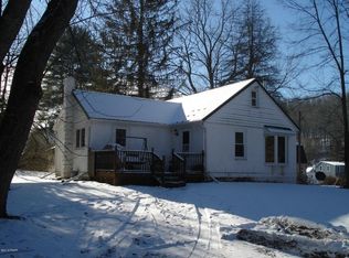 13 Kane Rd, Starlight, PA 18461