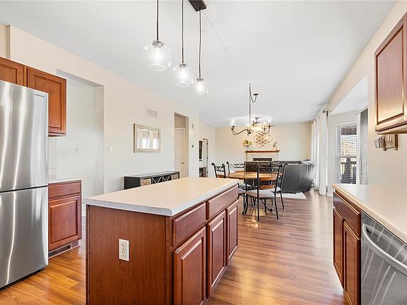 3rd image of 119 Chantry Dr