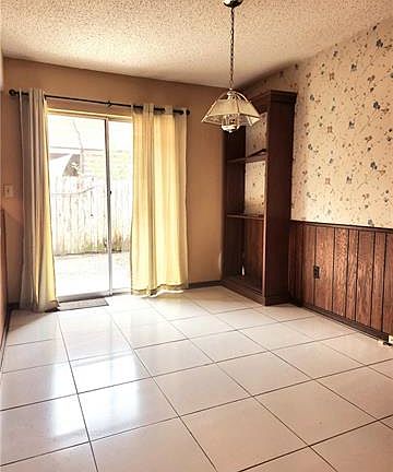 4th image of 4459 Woodland Dr APT C