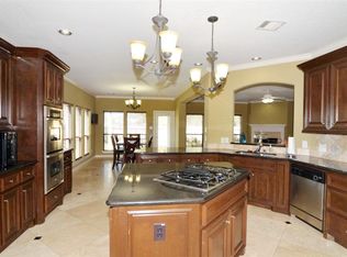 2423 Kinsdale Ave, Dickinson, TX 77539