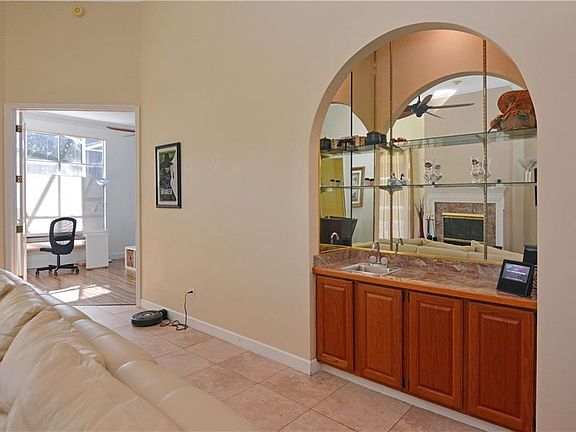 4th image of 1849 Baillie Glass Ln