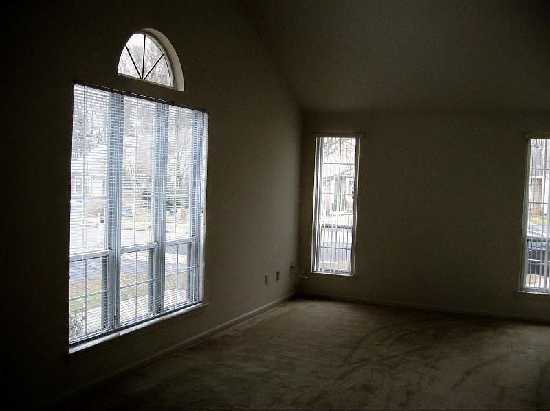 2nd image of 270 Woodstream Ct