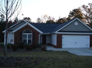 192 Dove Cir #CIRCLE-17A, Colbert, GA 30628