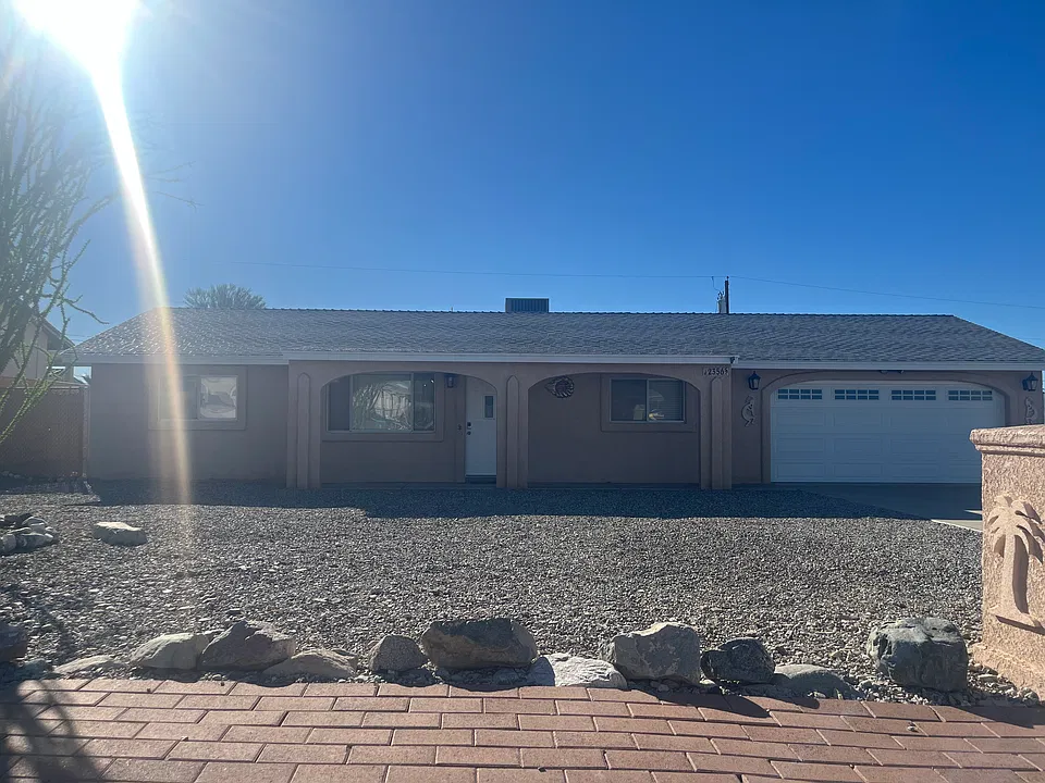 2356 Mandalay Dr