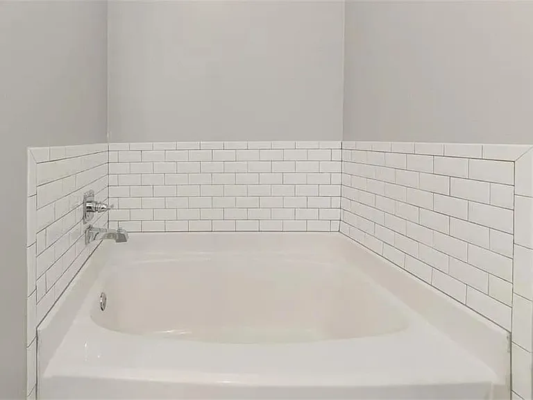 375 Highland Ave NE #606 — Photo 17