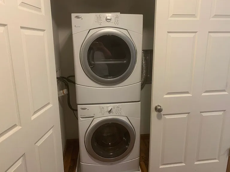 3 Bedroom 2 Bathroom Townhome — Photo 24