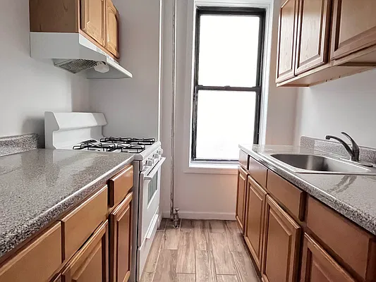 Rented by Modern Spaces | media 7