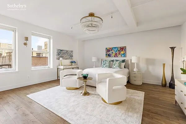 Sold by Sotheby's International Realty | media 13