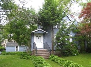 4 Anthony Rd, Bedford, MA 01730