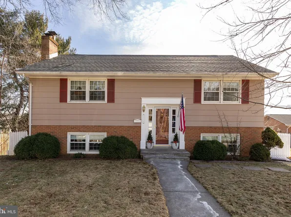 1714 Lewis St, Winchester, VA 22601