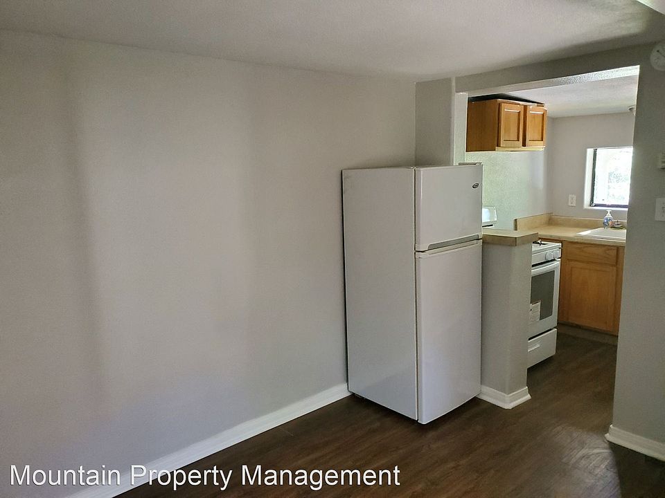 2nd image of 23737 Bowl Rd #B