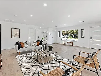 Main Living Room - 1411 Yorkshire Dr